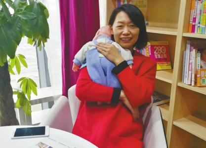 80后大學老師“煉”成月嫂 身價3萬 80后大學老師“煉”成月嫂 身價3萬