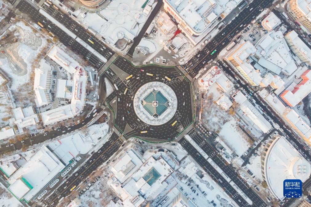 雪后冰城換銀裝